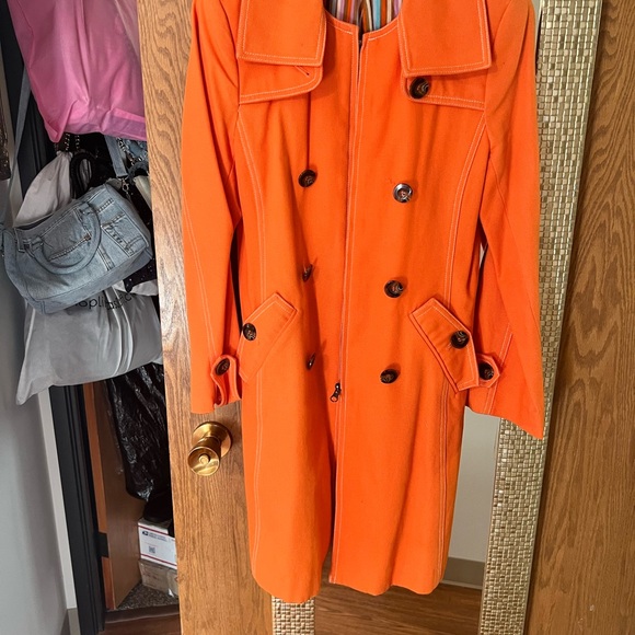 MAX D&G ORANGE COTTON TRENCH COAT SIZE MEDIUM WITH DETACHABLE BIB - Picture 4 of 14
